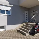 Apartment Aria