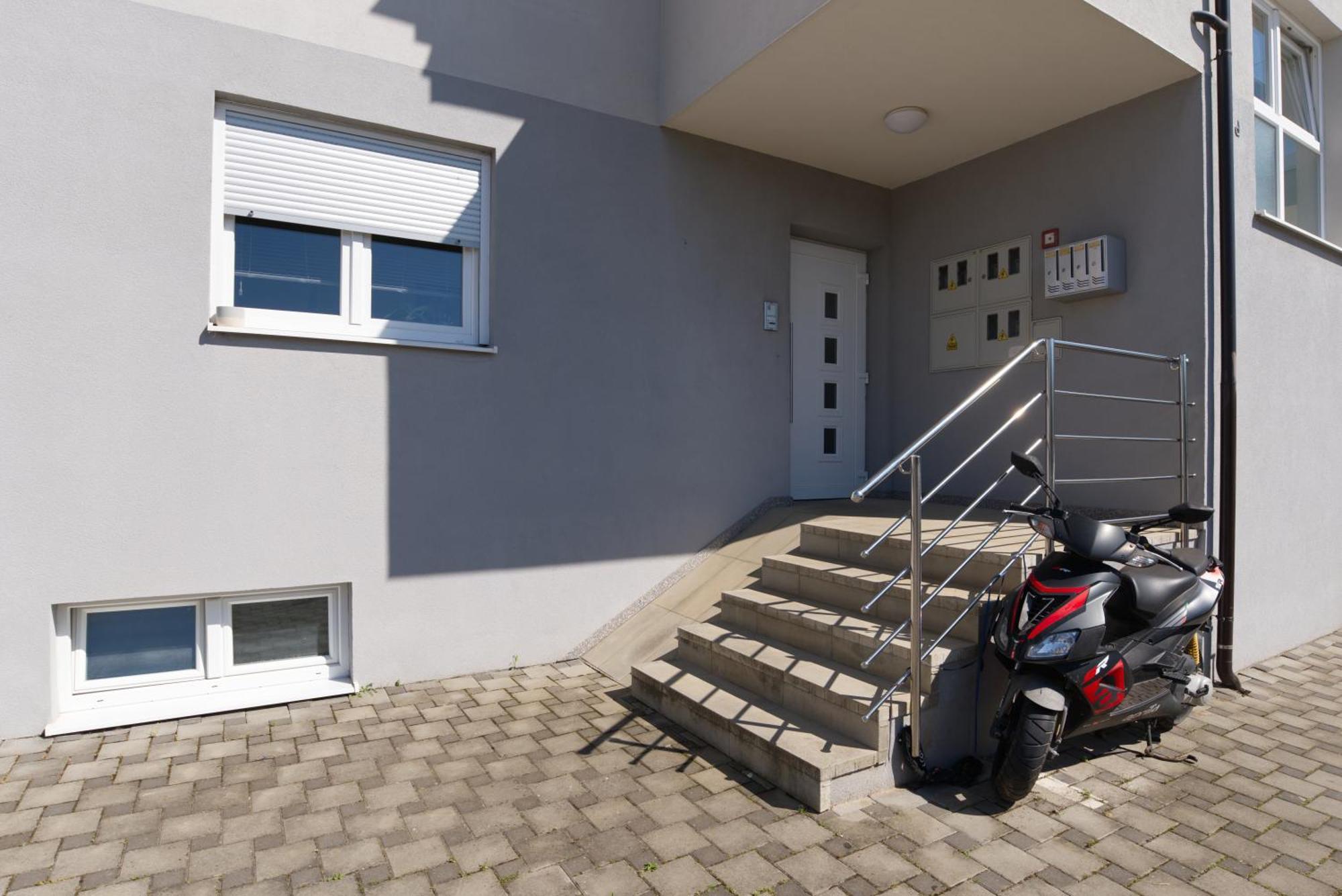 Aria Apartman